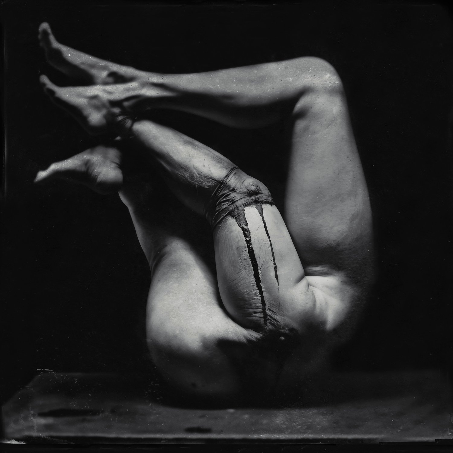 In the folds of the night by Pierre-Yves Cruaud