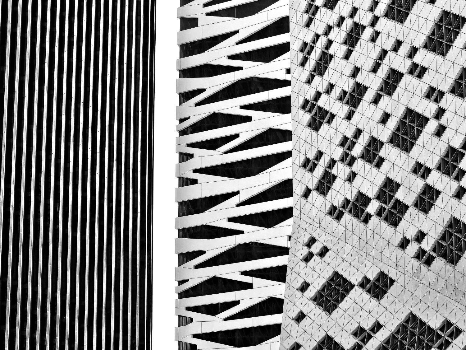 Abstract Living by Dorota Qaid